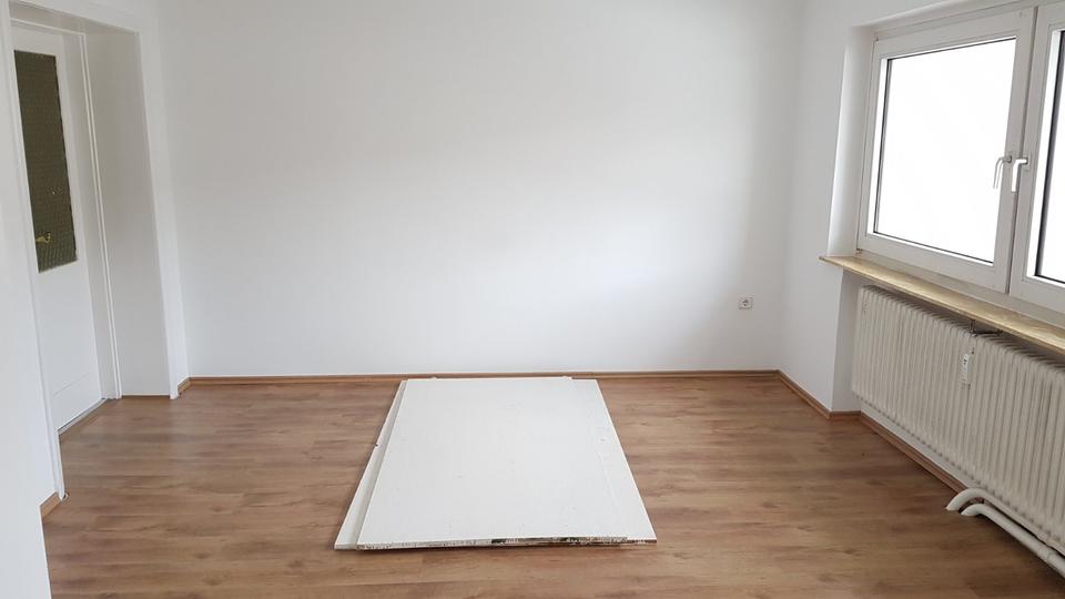 Etagenwohnung Lübeck Kücknitz - 4 Zimmer, 120 m&sup2;, 1.250&euro; | Angebot:24713720