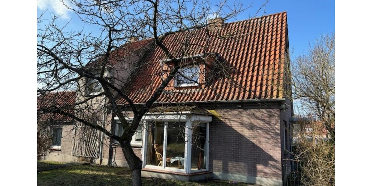 Einfamilienhaus Lüdersdorf - 8 Zimmer, 125 m&sup2;, 295.000&euro; | Angebot:25395494