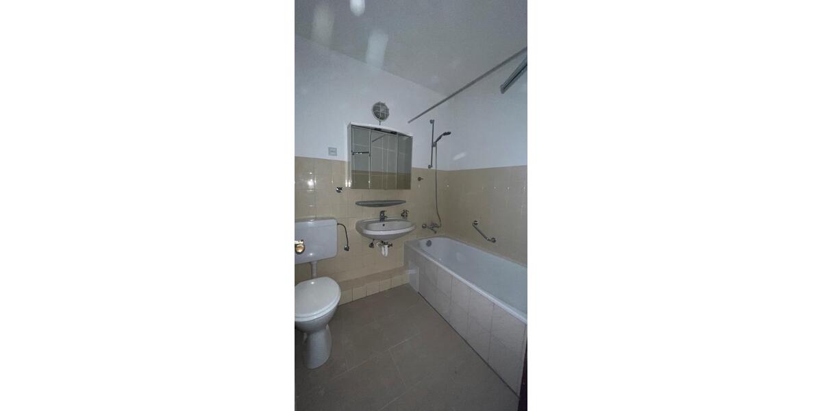 Etagenwohnung Lübeck Sankt Jürgen - 2 Zimmer, 60 m&sup2;, 1.120&euro; | Angebot:25127216