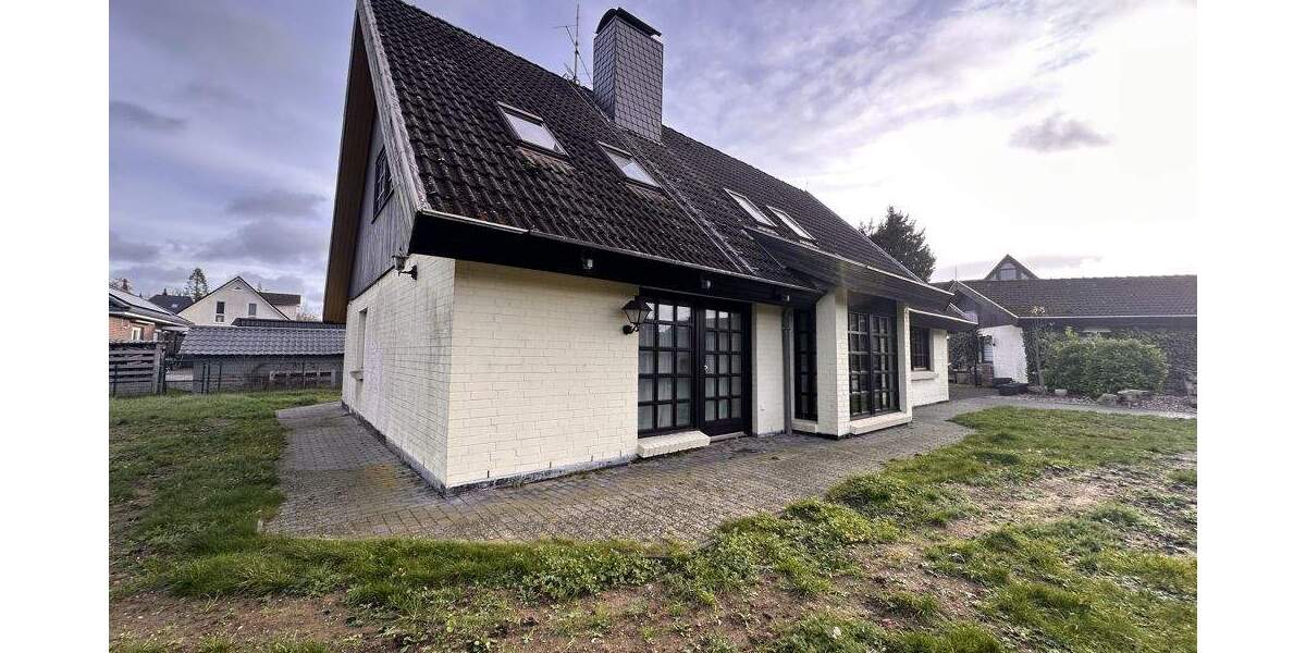 Einfamilienhaus Ahrensbök - 4 Zimmer, 180 m&sup2;, 429.000&euro; | Angebot:25708076