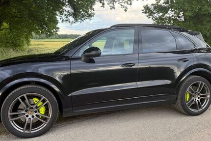 Porsche Cayenne 82.500 km 59.900 &euro; Schmilau 23911