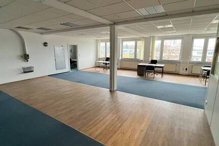 400 m² Büro in Karlshof 6 zimmer