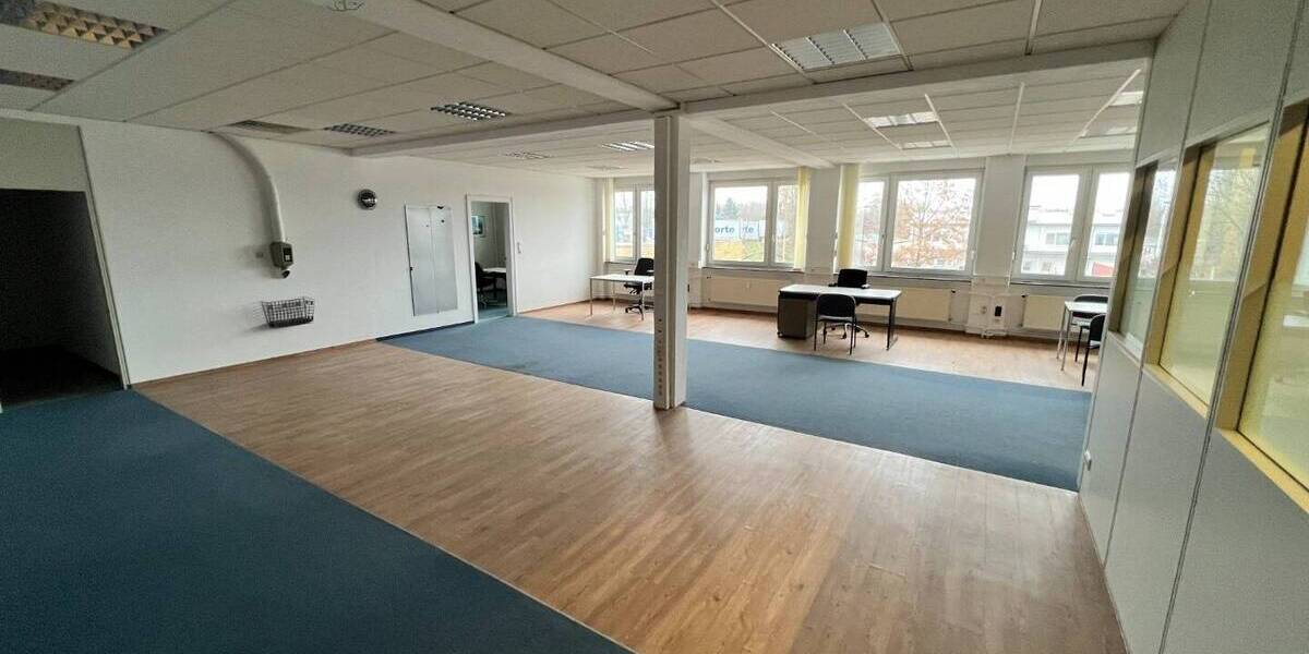 400 m² Büro in Karlshof 6 zimmer