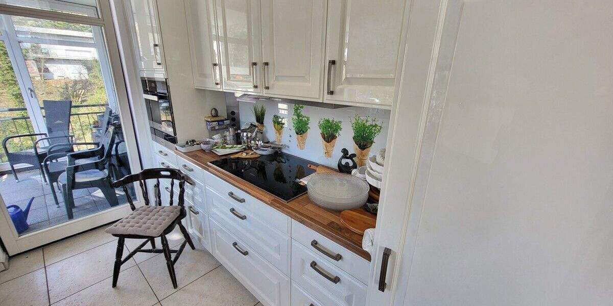 Etagenwohnung Bad Schwartau - 3 Zimmer, 109 m&sup2;, 1.630&euro; | Angebot:25601899