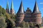 Etagenwohnung Lübeck Innenstadt - 6 Zimmer, 175 m&sup2;, 4.500&euro; | Angebot:26401158