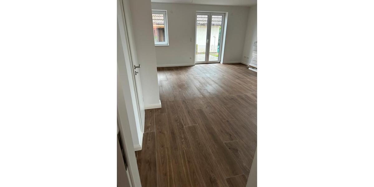 Wunderschöne Doppelhaushälfte mit Garten 5 zimmer