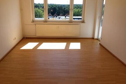 Wohnung Bad Segeberg - 3 Zimmer, 80 m&sup2;, 575&euro; | Angebot:24833294