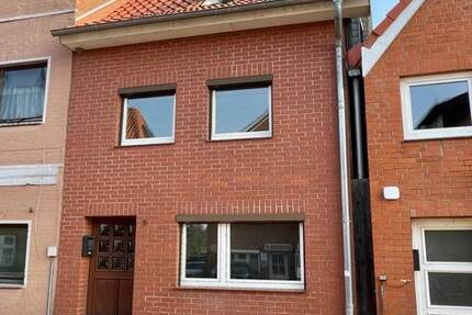 Haus Mölln - 5 Zimmer, 89 m&sup2;, 299.000&euro; | Angebot:25043312