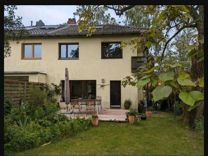 Doppelhaushälfte Lübeck Sankt Gertrud - 7 Zimmer, 120 m&sup2;, 1.866&euro; | Angebot:26004436