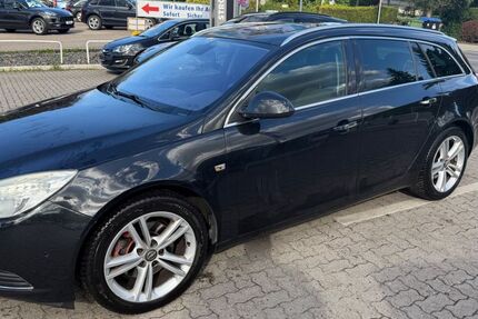 Opel Insignia 254.000 km 2.750 &euro; lübeck 23569