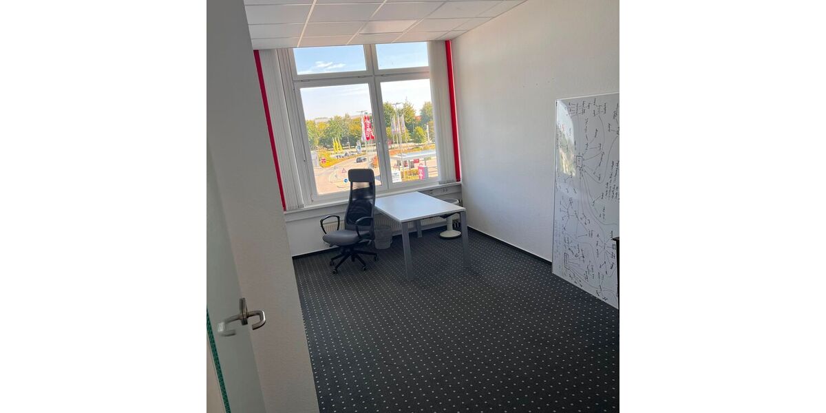 Nachmieter Untermieter ab 01.11.26 für moderne schöne Bürofläche in Lübeck City Park gesucht. - Gewerbeobjekt Lübeck Padelügge | Angebot:27671060