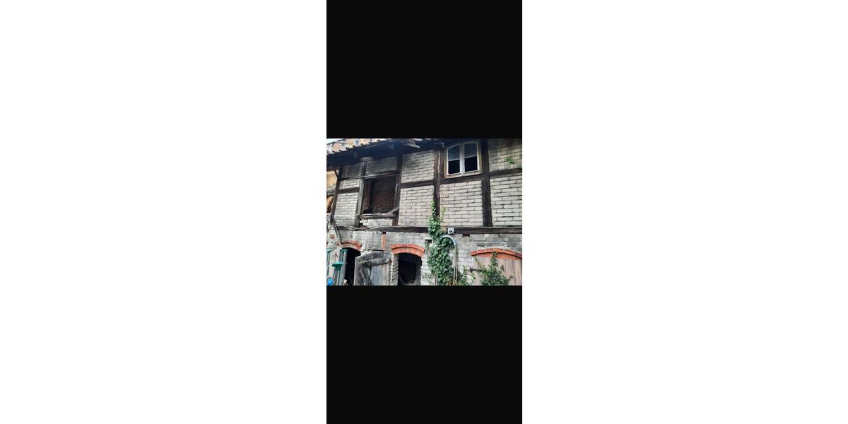Einfamilienhaus Lübeck Sankt Lorenz Nord - 10 Zimmer, 700 m&sup2;, 180.000&euro; | Angebot:27004915