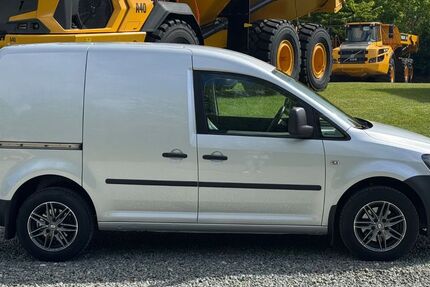 VW Caddy 76.600 km 10.900 &euro; Ratekau 23626