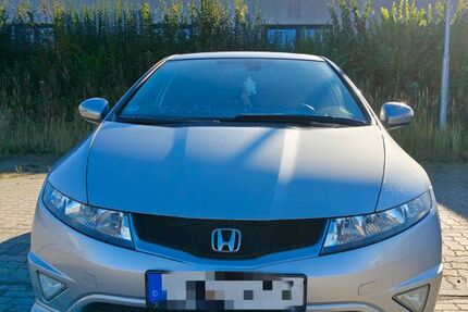 Honda Civic 166.800 km 5.799 &euro; Bad Schwartau 23611