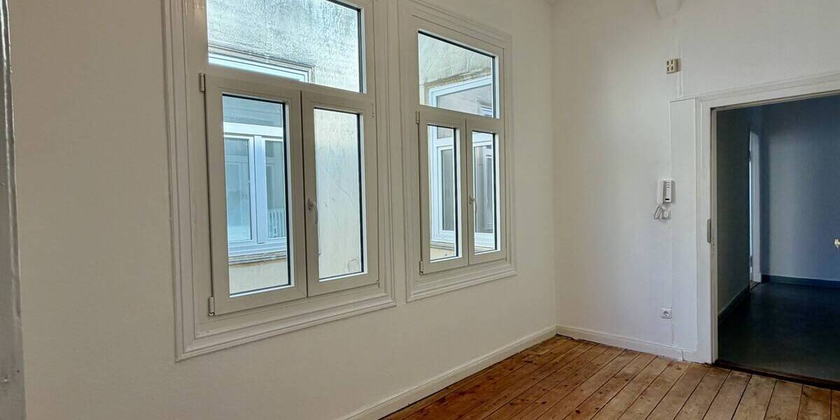 Etagenwohnung Lübeck Innenstadt - 4 Zimmer, 122 m&sup2;, 1.900&euro; | Angebot:26528239