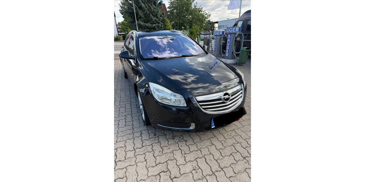 Opel Insignia 254.000 km 2.500 &euro; lübeck 23569
