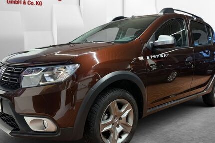 Dacia Sandero 51.750 km 10.490 &euro; Lübeck 23554