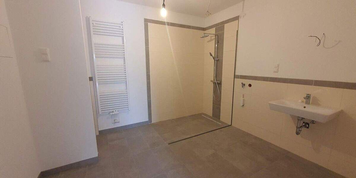 Etagenwohnung Panten Hammer - 3 Zimmer, 92 m&sup2;, 940&euro; | Angebot:25782955
