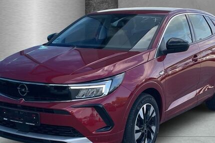 Opel Grandland (X) 32.783 km 16.490 &euro; Reinfeld/ Wesenberg 23858