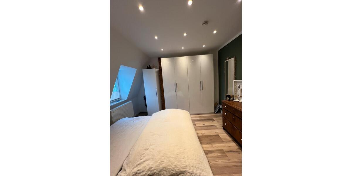 Dachgeschoßwohnung Lübeck Sankt Lorenz Nord - 2.5 Zimmer, 52 m&sup2;, 766&euro; | Angebot:25974742