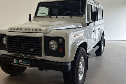 Land Rover Defender 127.300 km 44.945 &euro; Ahrensbök 23623