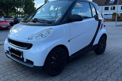 Smart ForTwo 143.299 km 3.800 &euro; Lübeck 23554
