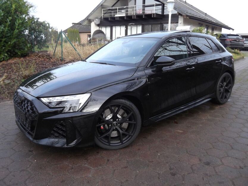 Audi RS3 1.800 km 65.900 € Fassensdorf 23701