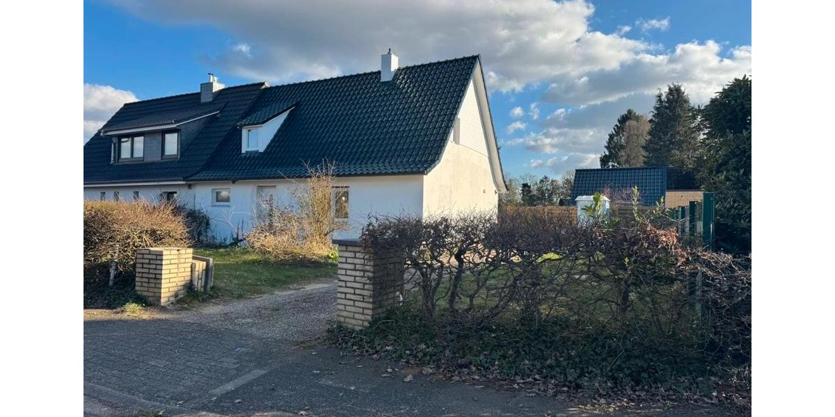 Doppelhaushälfte Bad Segeberg - 6 Zimmer, 120 m&sup2;, 580.000&euro; | Angebot:26121461