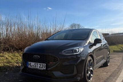 Ford Fiesta 66.000 km 17.650 &euro; Lübeck 23564
