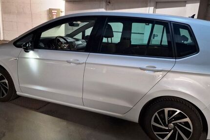 VW Golf Sportsvan 26.000 km 16.900 &euro; Lübeck 23554