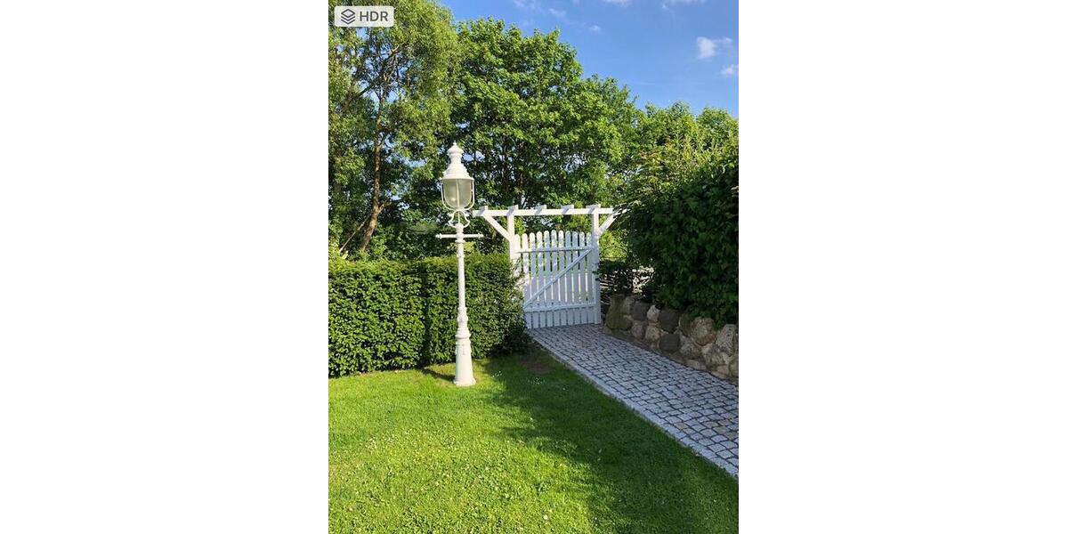 Einfamilienhaus Ahrensbök - 10 Zimmer, 280 m&sup2;, 660.000&euro; | Angebot:27176211