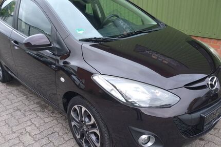 Mazda 2 123.930 km 5.650 &euro; Elmenhorst 23869