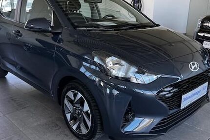 Hyundai i10 9.099 km 17.980 &euro; Lübeck 23562