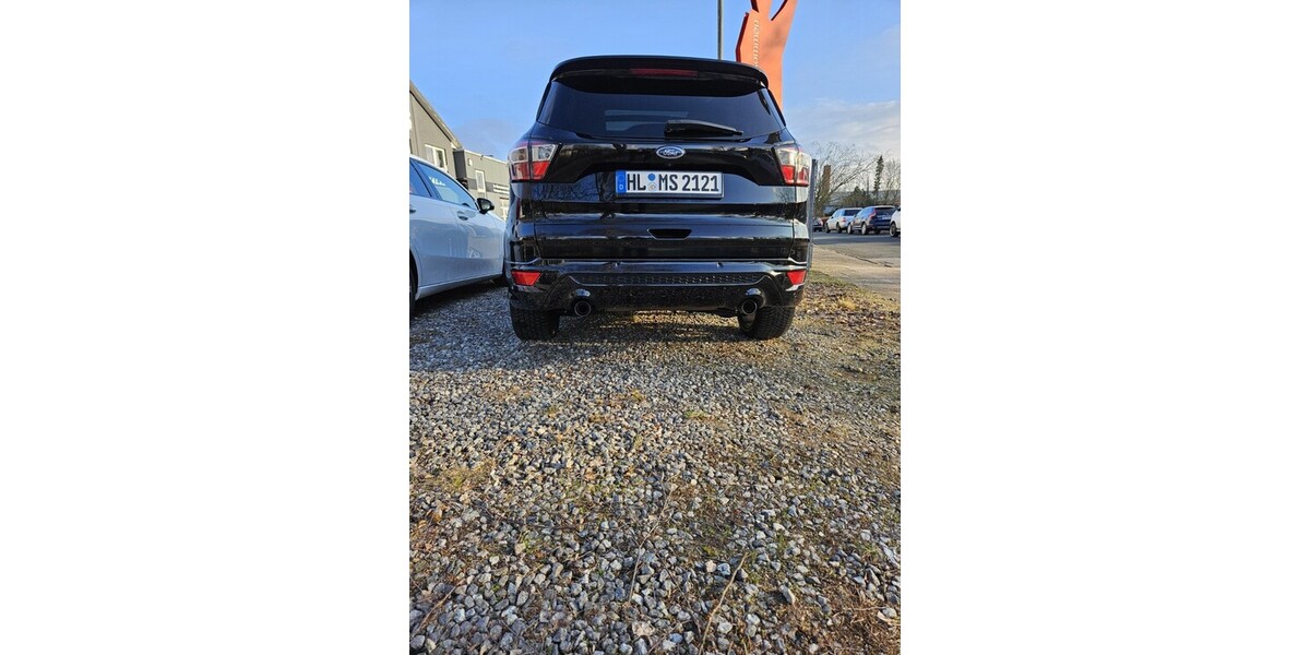 Ford Kuga 90.500 km 22.999 &euro; Lübeck 23539