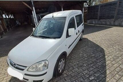 Opel Combo 138.000 km 3.500 &euro; Bad Segeberg 23795