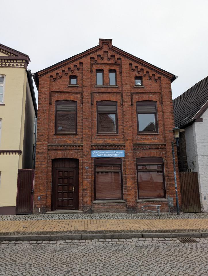 Charmantes Stadthaus in Schönberg mit 4 Wohnungen