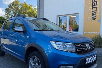 Dacia Sandero 23.582 km 10.885 &euro; Stockelsdorf bei Lübeck 23617
