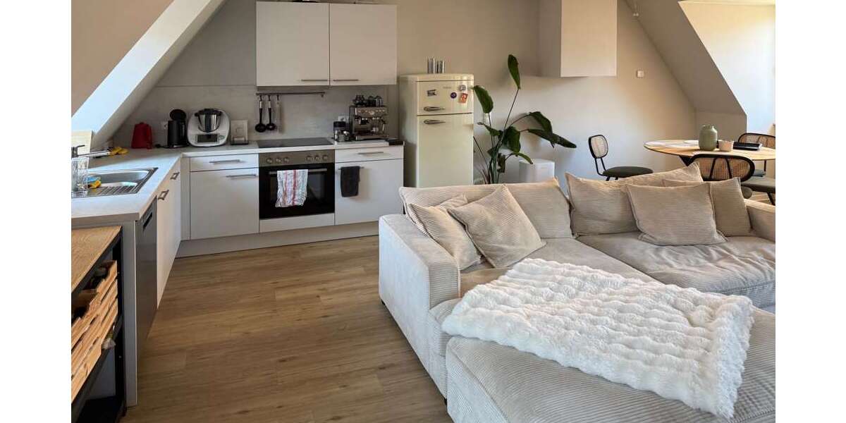 Etagenwohnung Lübeck Innenstadt - 3 Zimmer, 85 m&sup2;, 1.354&euro; | Angebot:26199684