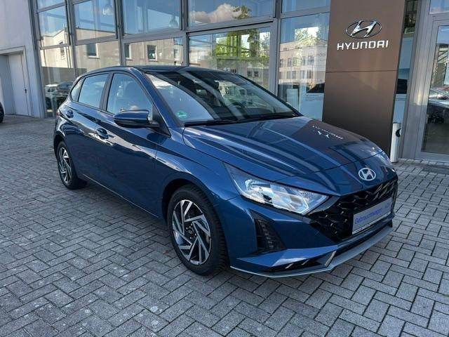Hyundai i20 14.375 km 18.980 &euro; Lübeck 23562