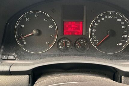 VW Golf 98.220 km 4.950 &euro; Lübeck 23568
