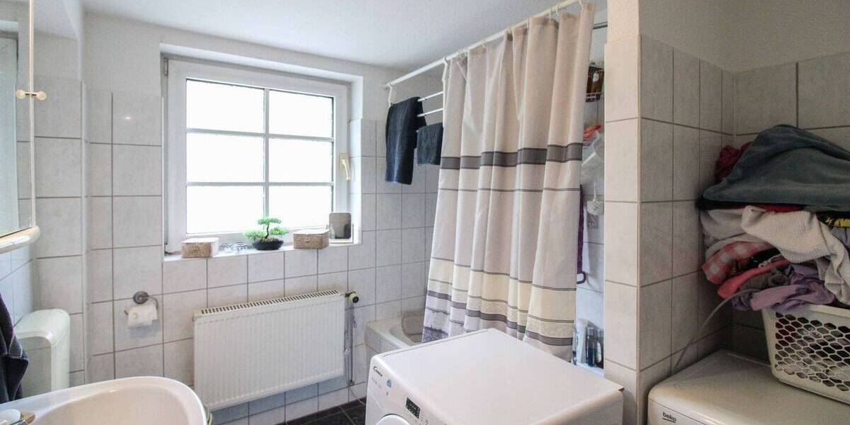 Mehrfamilienhaus, Wohnhaus Fahrenkrug - 9 Zimmer, 274 m&sup2;, 334.000&euro; | Angebot:26834352