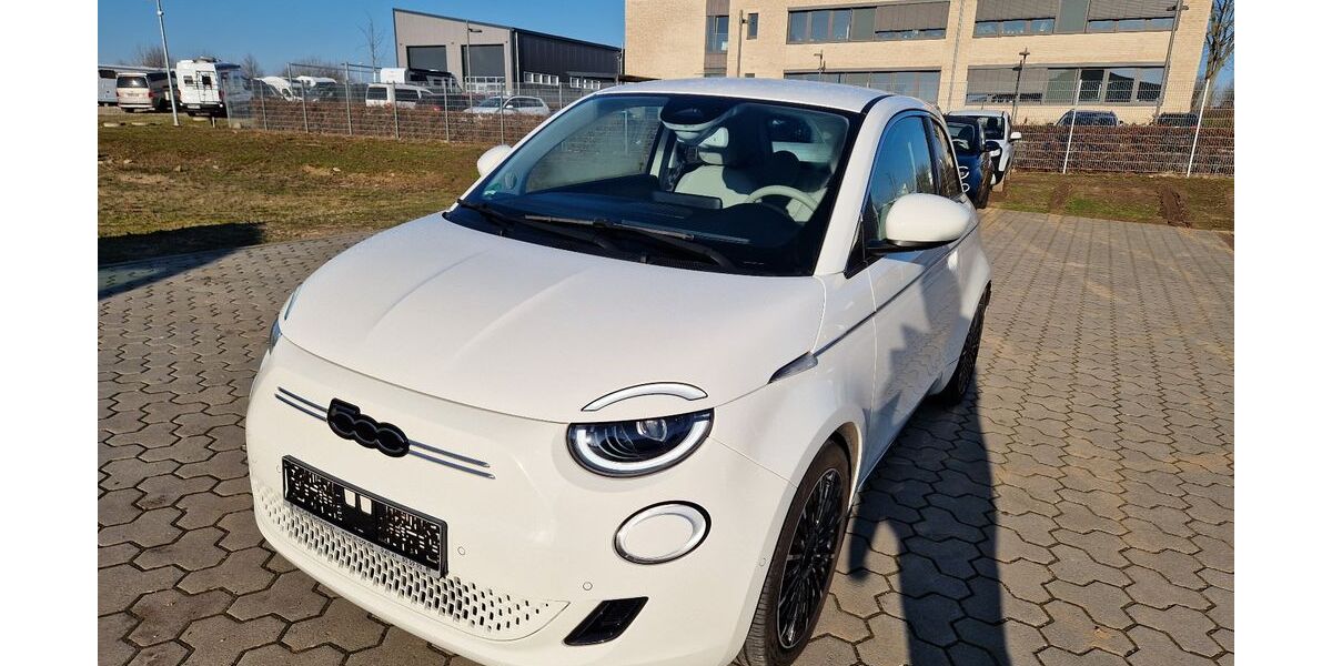 Fiat 500e 19.530 km 19.200 &euro; Ratzeburg 23909