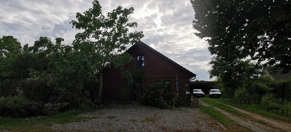 Einfamilienhaus • Mit großer Werkstatt • EEK B • 2.413,80 €m²