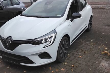 Renault Clio 10.620 km 14.350 € Bad Segeberg 23795