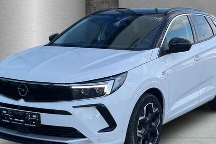 Opel Grandland (X) 22.388 km 17.950 &euro; Reinfeld/ Wesenberg 23858