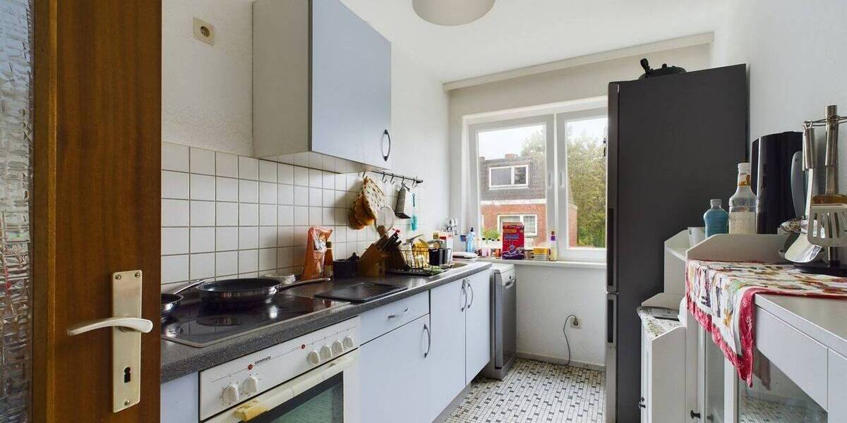 Gut vermietete 3 Zimmer Wohnung - Süd-Balkon - Gartennutzung Dusche & Badewanne - mit Tiefgarage 3 zimmer