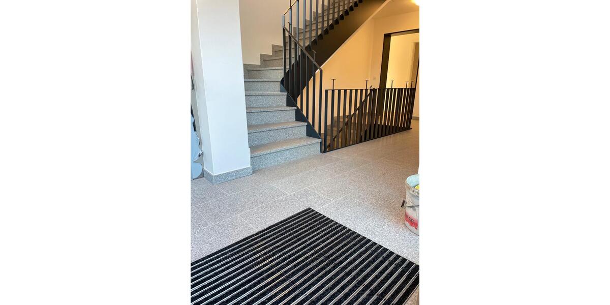 Dachgeschoßwohnung Reinfeld (Holstein) - 2.5 Zimmer, 88 m&sup2;, 1.740&euro; | Angebot:24826383