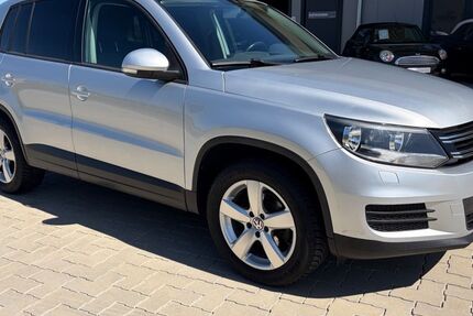 VW Tiguan 180.750 km 9.490 &euro; Bad Oldesloe 23843