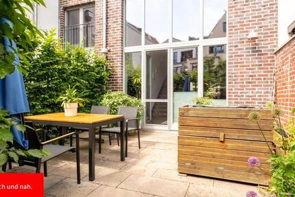 Wohnung Lübeck Innenstadt - 2 Zimmer, 100 m&sup2;, 1.700&euro; | Angebot:25364793