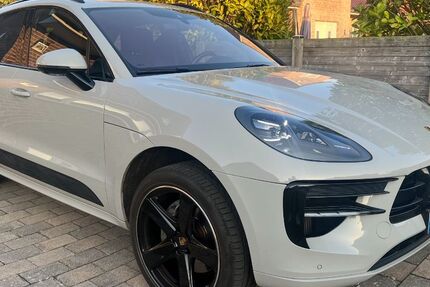 Porsche Macan 88.314 km 49.500 &euro; Lübeck 23560
